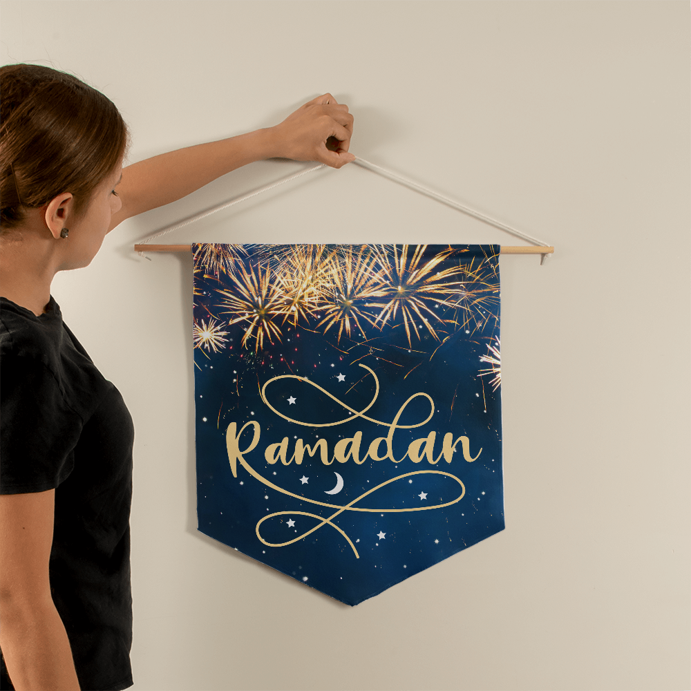 Ramadan Wall Pennant - Gold Fireworks